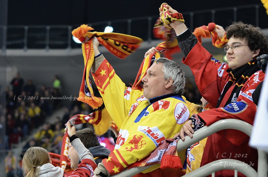 DEG - KEV 3.2.12  - Alles nur aus Liebe Trikot -