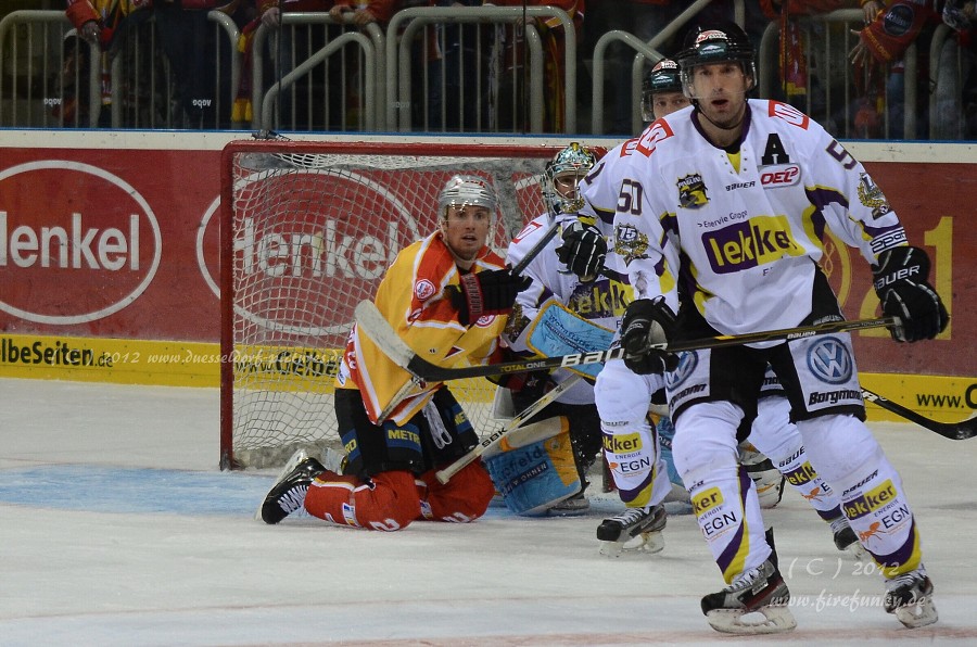 DEG - KEV 3.2.12  - Alles nur aus Liebe Trikot -