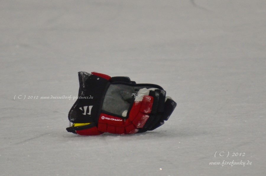 DEG - KEV 3.2.12  - Alles nur aus Liebe Trikot -