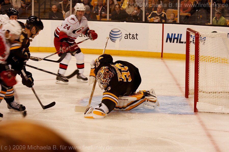 3.10.2009 Bruins - Hurricanes NHL