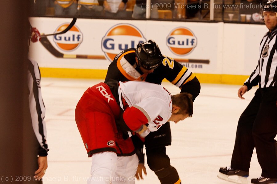 3.10.2009 Bruins - Hurricanes NHL