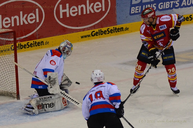 DEG - Nürnberg  3 - 4  n.P.  2.3.2011