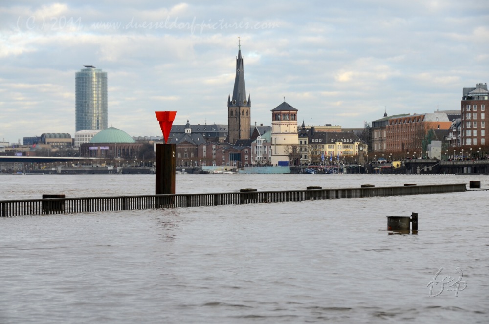 16.1.11 Hochwasser in Düsseldorf 8,34 m