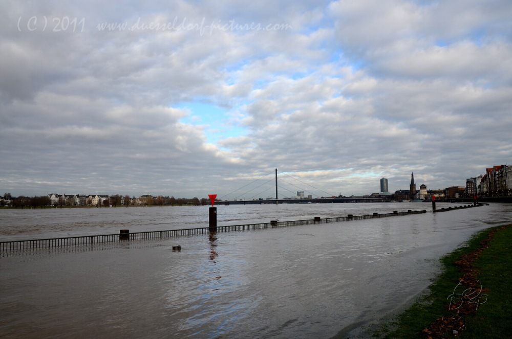 16.1.11 Hochwasser in Düsseldorf 8,34 m
